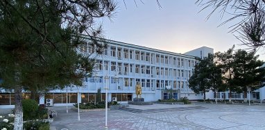 В Туркменистане состоялся первый выпуск специалистов по финансовому мониторингу 