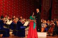 Fotoreportaž: Aşgabatda «Galkynyş» türkmen-awstriýa simfoniki orkestriniň konserti 