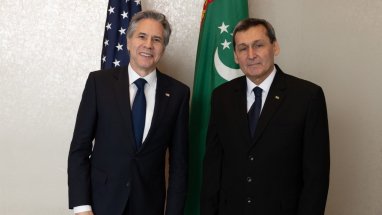 Блинкен провёл переговоры в Астане с главой МИД Туркменистана