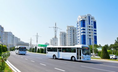 Türkmenistanda jemgyýetçilik ulaglarynyň Täze ýyl baýramy günleriniň iş tertibi çap edildi