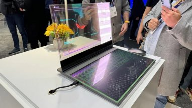 Lenovo представила прототип ноутбука с прозрачным экраном