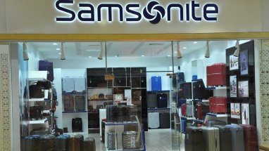 В магазине бренда Samsonite в ТРЦ «Беркарар» объявлены скидки от 30 до 40% на весь ассортимент сумок и чемоданов