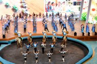Фоторепортаж с торжественного открытия в Балканабате гигантской юрты «Türkmeniň ak öýi»