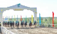 Photoreport: An equestrian race was held in Turkmenistan in honor of the National holiday of the Turkmen horse.