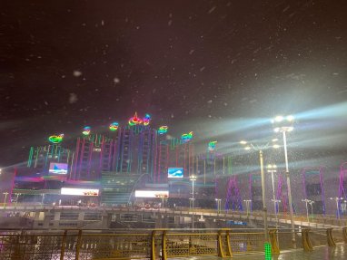After uncharacteristic heat for February, snow may fall again in Ashgabat
