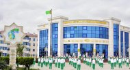 Fotoreportaž: Türkmen bedewiniň milli baýramy mynasybetli Türkmenistanda köpçülikleýin sport çäreleri geçirildi