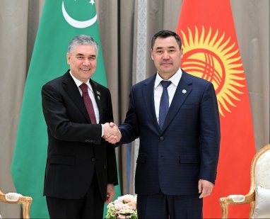 Жапаров поздравил Гурбангулы Бердымухамедова с признанием национальным лидером Туркменистана