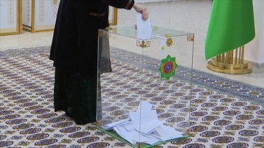 Türkmenistanda Mejlisiň saýlawlarynyň öňüsyrasynda «ümsümlik güni» başlandy