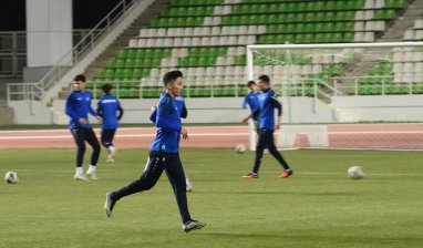 Türkmenistanyň futbol ýygyndysynyň garşydaşy RPL-de 