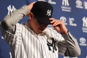 90'lı yılların Yankees şapkaları yeniden moda oldu
