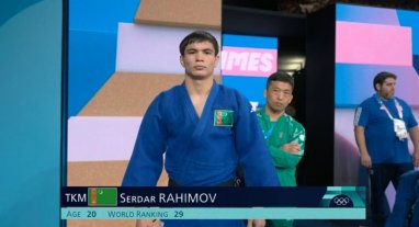 Serdar Rahimov started the 2024 Olympics with a victory