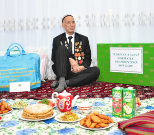 WWII veterans received gifts in Turkmenistan
