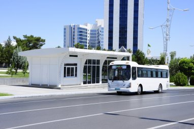 Приложение Duralga помогает отслеживать движение автобусов в Ашхабаде