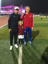 Фоторепортаж: Дмитрий Хомуха побывал на тренировке детской футбольной команды «Алтын тач»