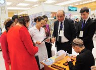 Фоторепотраж: В Ашхабаде открылся международный форум, посвящённый развитию сфер образования и спорта