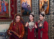 Aşgabatda Türkmen halysynyň baýramy mynasybetli sergi geçirildi