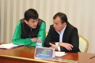 Fotoreportaž: Türkmenistan we KHDR duşuşygynyň öňüsyrasyndaky mitingi
