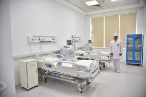 Больнице восточного региона Туркменистана переданы аппараты для гемодиализа 