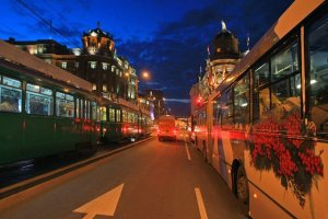 Belgradda jemgyýetçilik ulagy doly mugt boldy