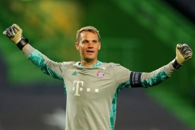 Manuel Neuer, kaburga kemiğini kırdıktan sonra Bayern Münih'le antremanlara geri döndü