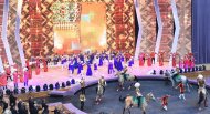 Фоторепортаж с торжественного открытия в Дашогузе гигантской юрты «Türkmeniň ak öýi»