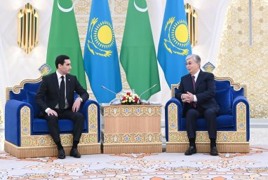 Глава Туркменистана поздравил Президента Казахстана с 70-летием