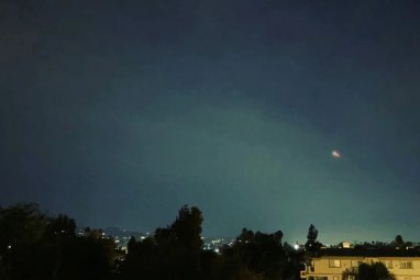 Dubaýyň asmanyndan syrly otly şar uçup geçdi