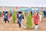Фоторепортаж: Президент Туркменистана дал старт новому этапу реализации озеленительной программы 