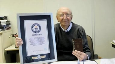 The world's oldest worker has passed away