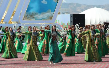 В Туркменистане радостно и весело встретили праздник Новруз