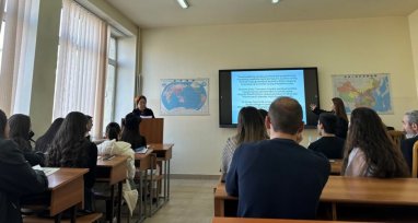 Студентам Ереванского госуниверситета рассказали о роли Махтумкули в туркменской литературе