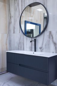 The secrets of a stylish bathroom: furniture from NG Kutahya