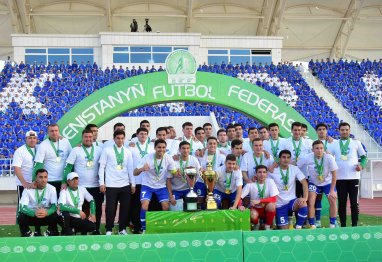 Arkadag futbol topary Türkmenistanyň Kubogyna mynasyp boldy
