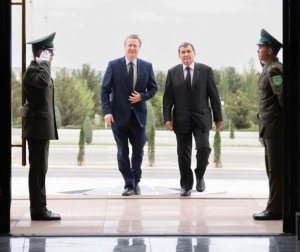 Aşgabatda Türkmenistanyň we Beýik Britaniýanyň daşary işler ministrleri duşuşdylar