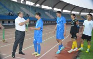 «Алтын асыру» вручили золотые медали и чемпионский Кубок Федерации футбола Туркменистана-2023