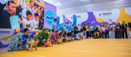 KidsExpo: Marathon of fast crawling babies