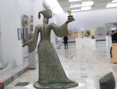 В Ашхабаде открылась выставка современного искусства