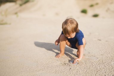 Педиатр: игры в грязи могут быть полезны для здоровья детей