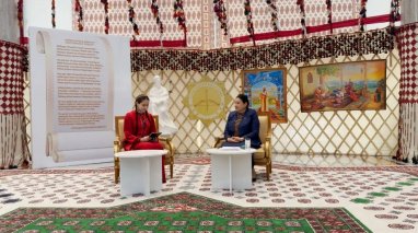 Постпред Туркменистана при ООН встретилась с победителями игр Юные вестники мира