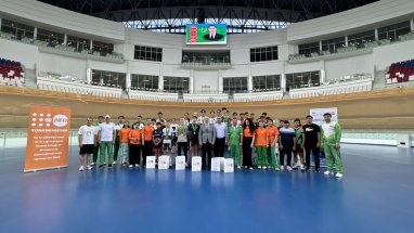 A youth bike ride was held in Turkmenistan