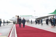 Президент Туркменистана Сердар Бердымухамедов прибыл в Бишкек для участия в заседании Совета глав государств-участников СНГ