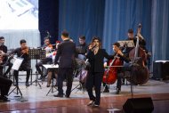 Aşgabatda Tahyr Ataýewiň ýolbaşçylygyndaky orkestriň konserti geçirildi