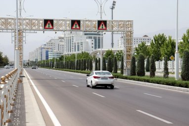 Türkmenistanda ýol hereketiniň düzgünleriniň jerimelerini tölemek üçin täze «Galkan töleg» goşundysy işe girizildi