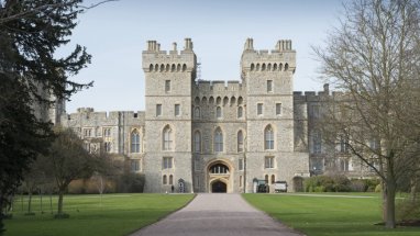 Burglars break into Windsor Castle, steal car and quad bike