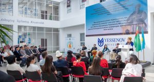 В Актау провели научную конференцию в честь 300-летия туркменского классика