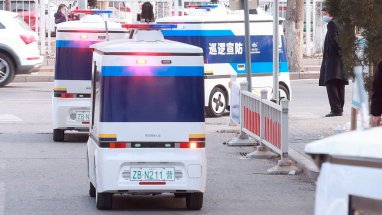 Беспилотные полицейские машины прошли испытания в Пекине