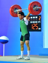 Fotoreportaž: Aşgabatda agyr atletika boýunça Türkmenistanyň açyk çempionaty tamamlandy