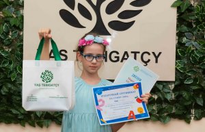 Young Margarita Samsonova won the “Messengers of Spring” photo competition in Ashgabat
