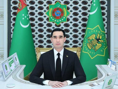 Президент Туркменистана поздравил участников международной торговой выставки и конференции по стандартизации с началом работы
