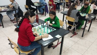 52 шахматистки Первой лиги Туркменистана вступили в борьбу за выход в финальный раунд
